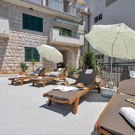 Chiara Apartment *