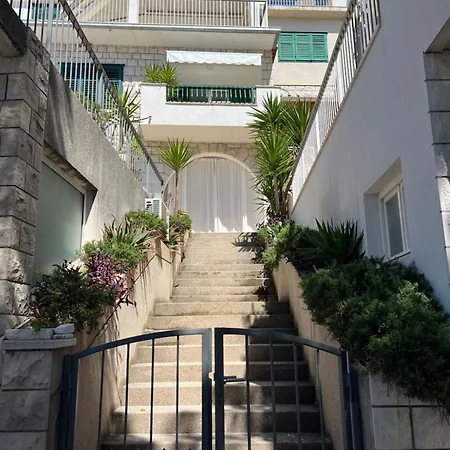 Διαμέρισμα Chiara *