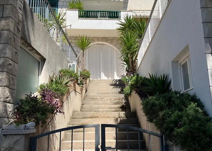 Apartment Chiara *